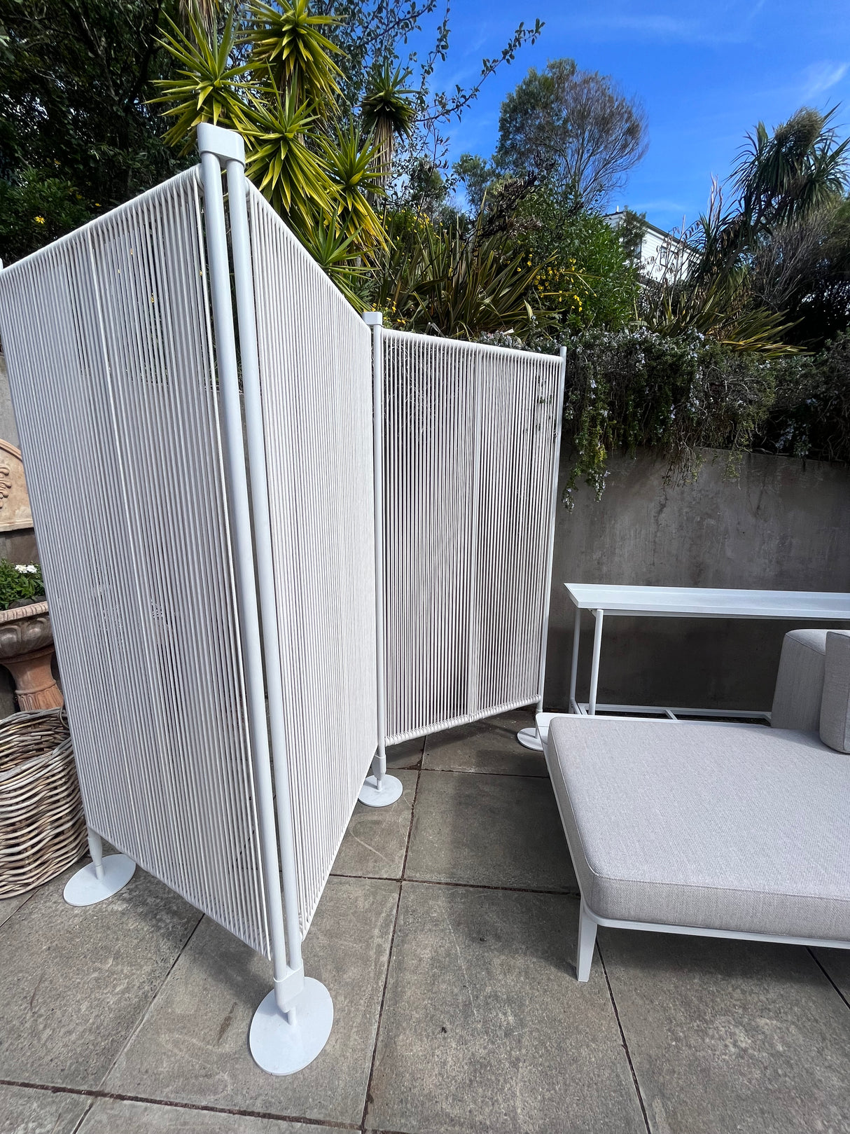 Haven Outdoor Divider Screen