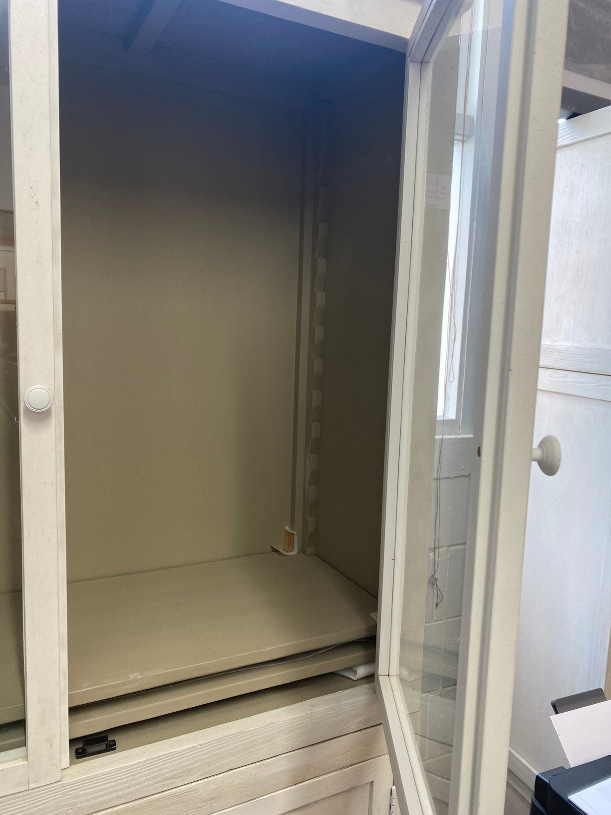 Beach Style Glass Cabinet Beach Style Glass Cabinet