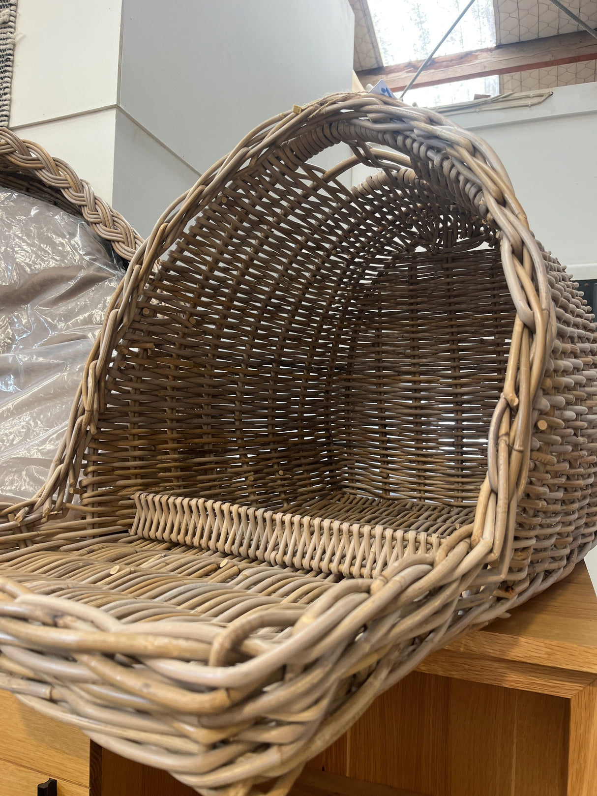 Rattan Pet basket - Covered Rattan Pet basket - Covered