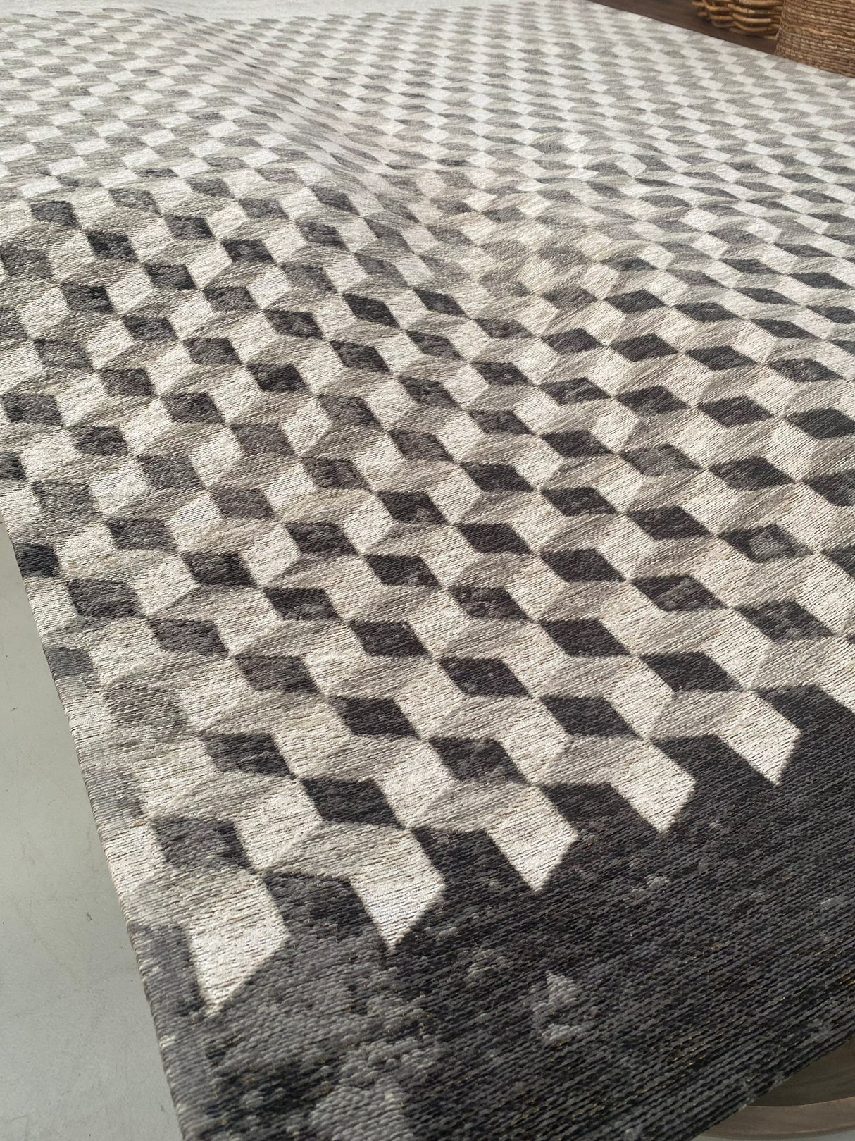 Rugs 200x290cm Opale Grey Poly Rug 200X290cms Opale Grey Poly Rug 200X290cms