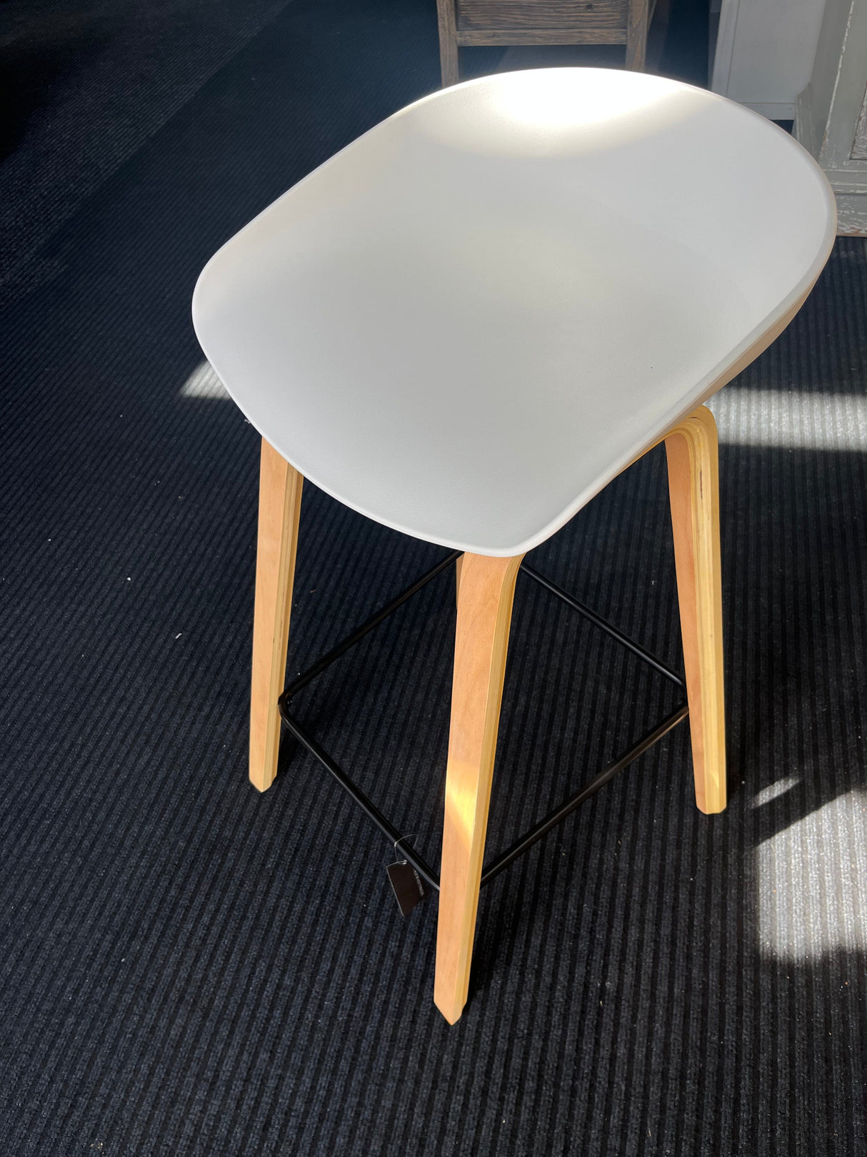 Seating Nordic Style White Bar Stool