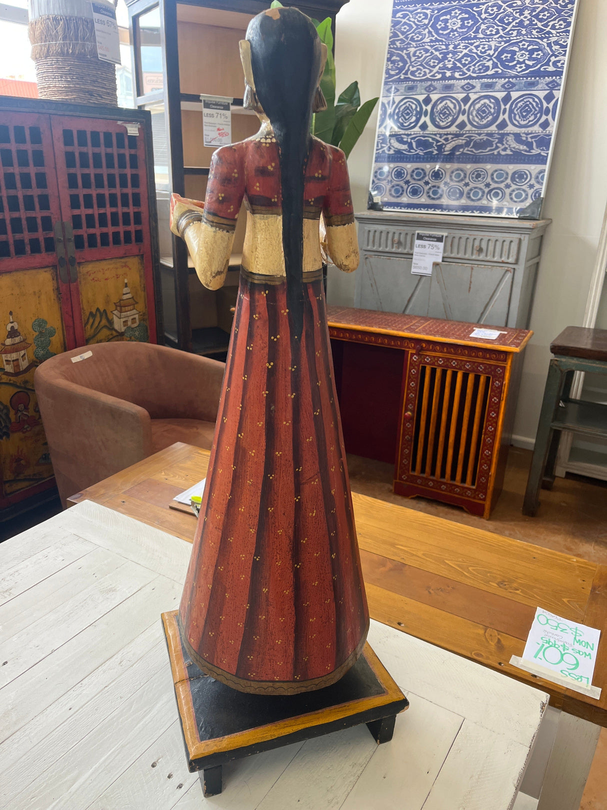 Traditional Indian lady statue Traditional Indian lady statue