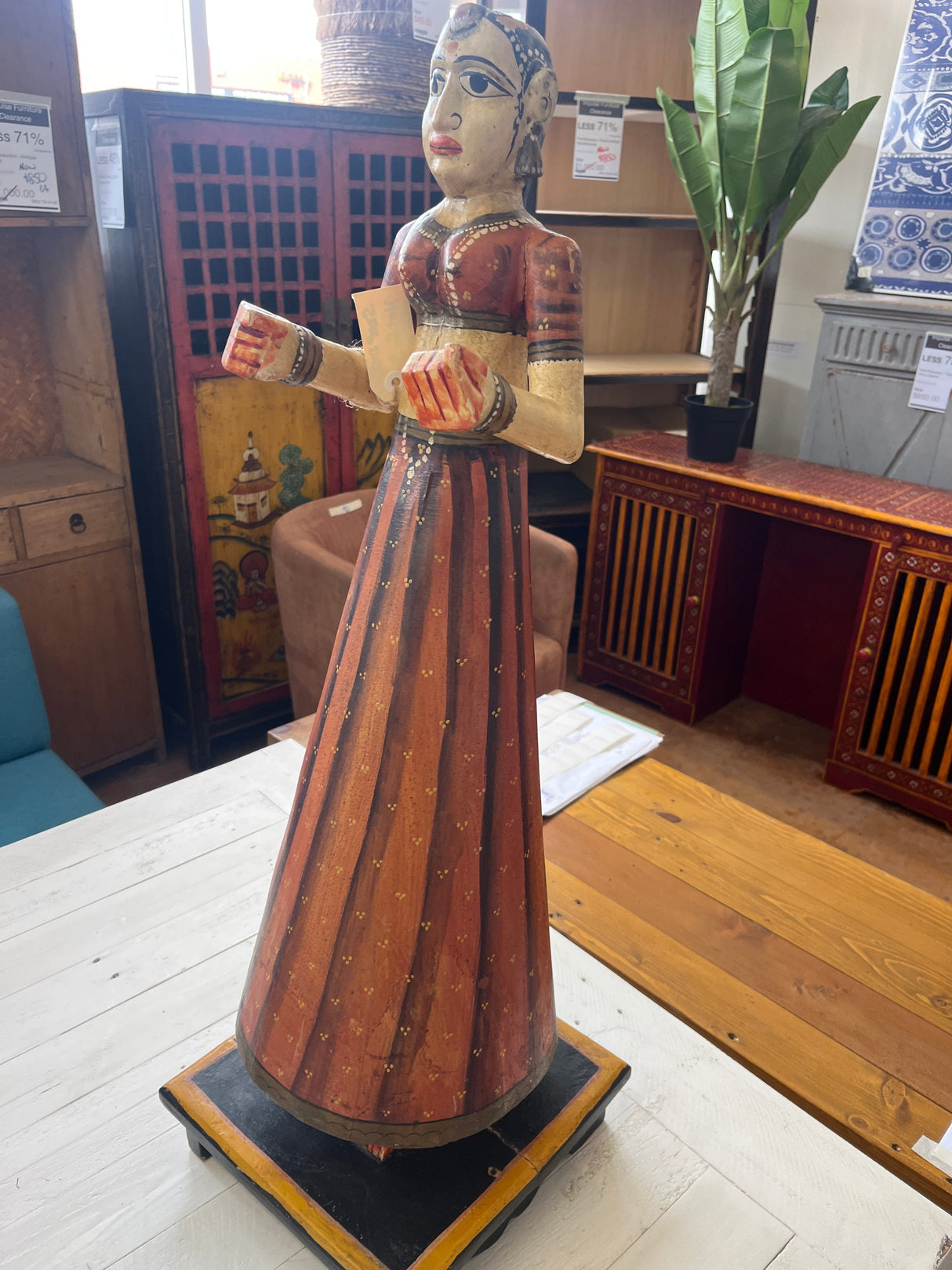 Traditional Indian lady statue Traditional Indian lady statue