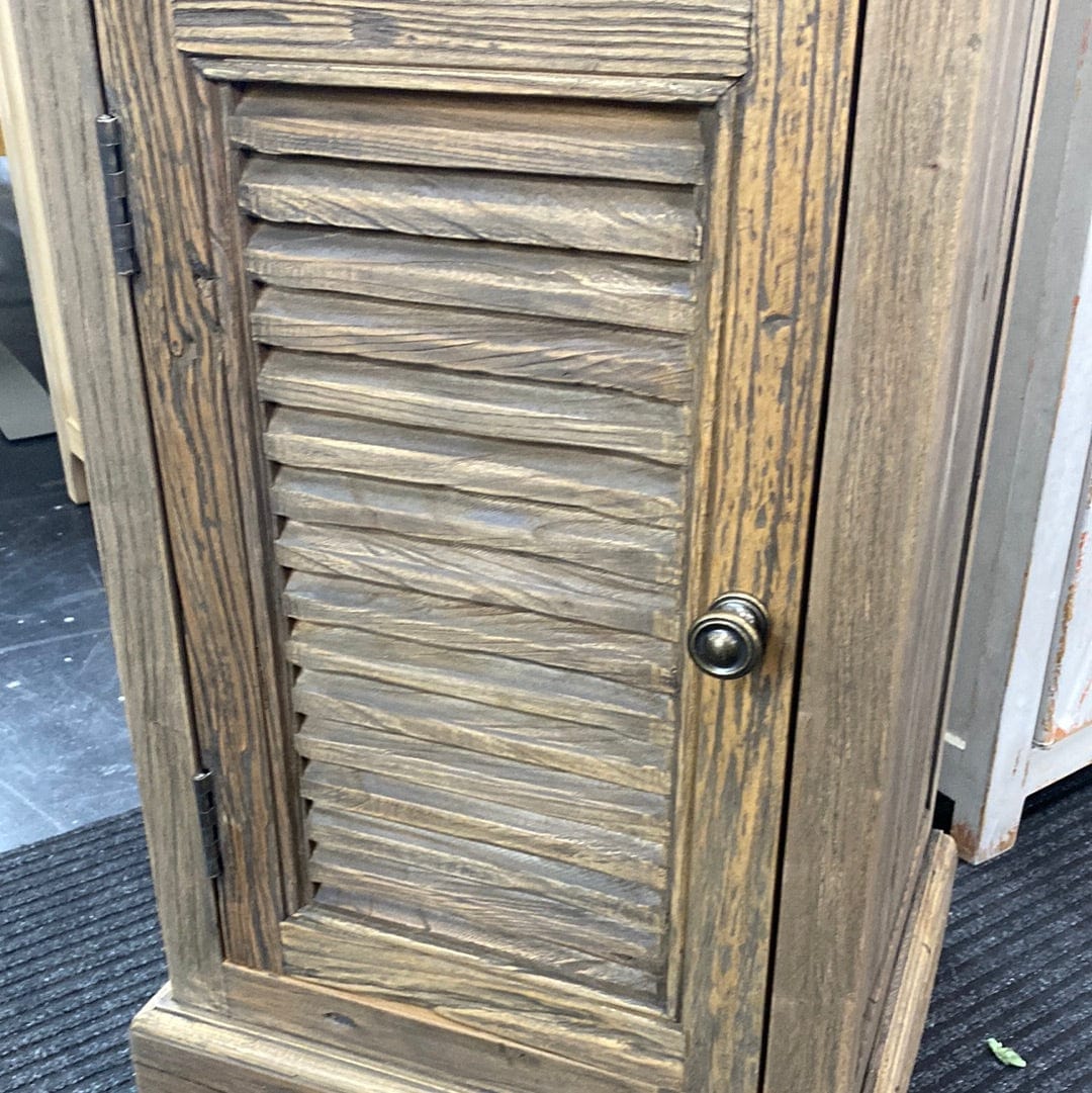 Villa Cabinet with Glass Door