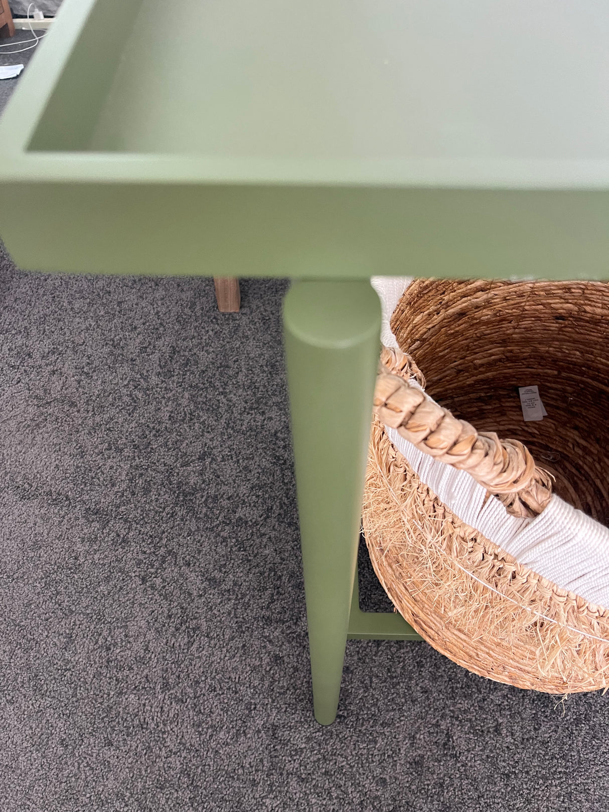 Maison Console - Olive Green Aluminium