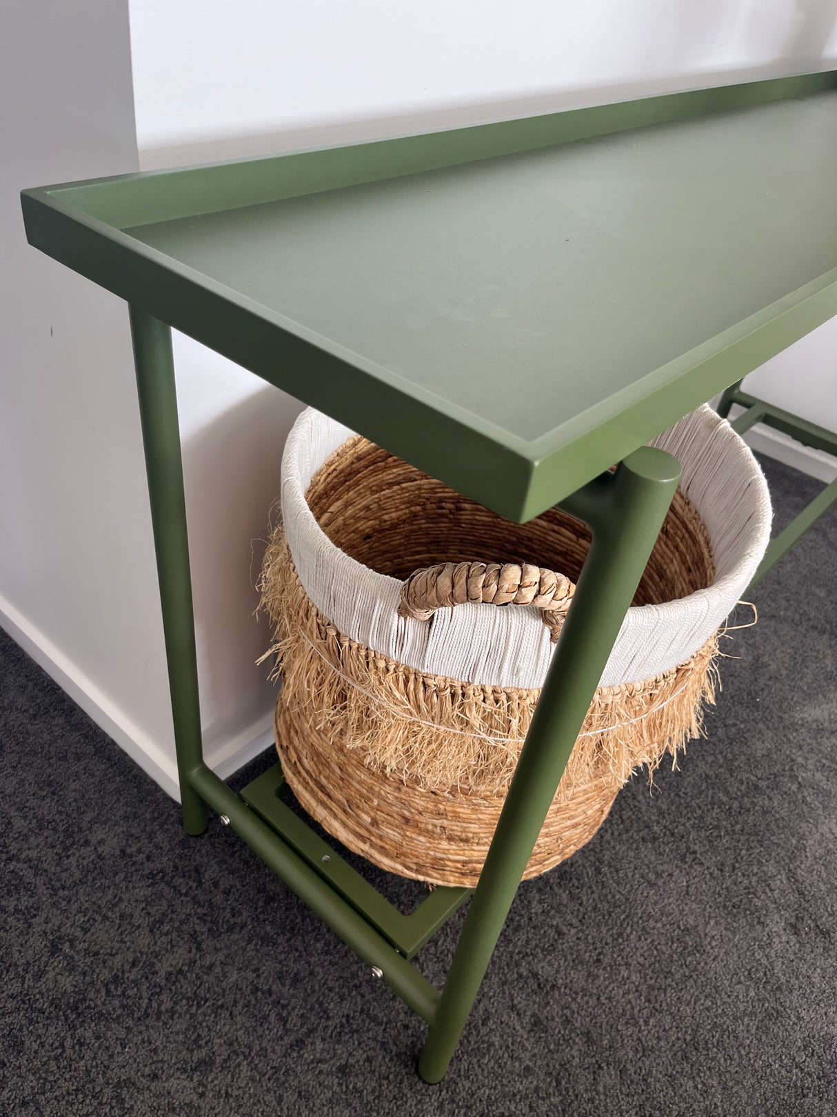 Maison Console - Olive Green Aluminium