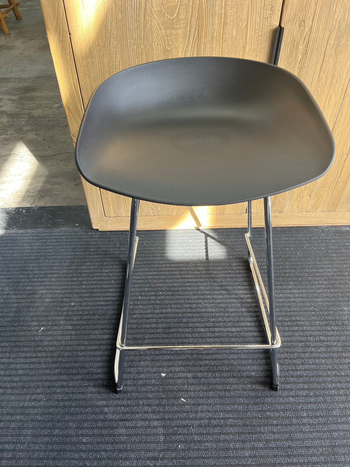 Seating Contemporary Black Bar Stool