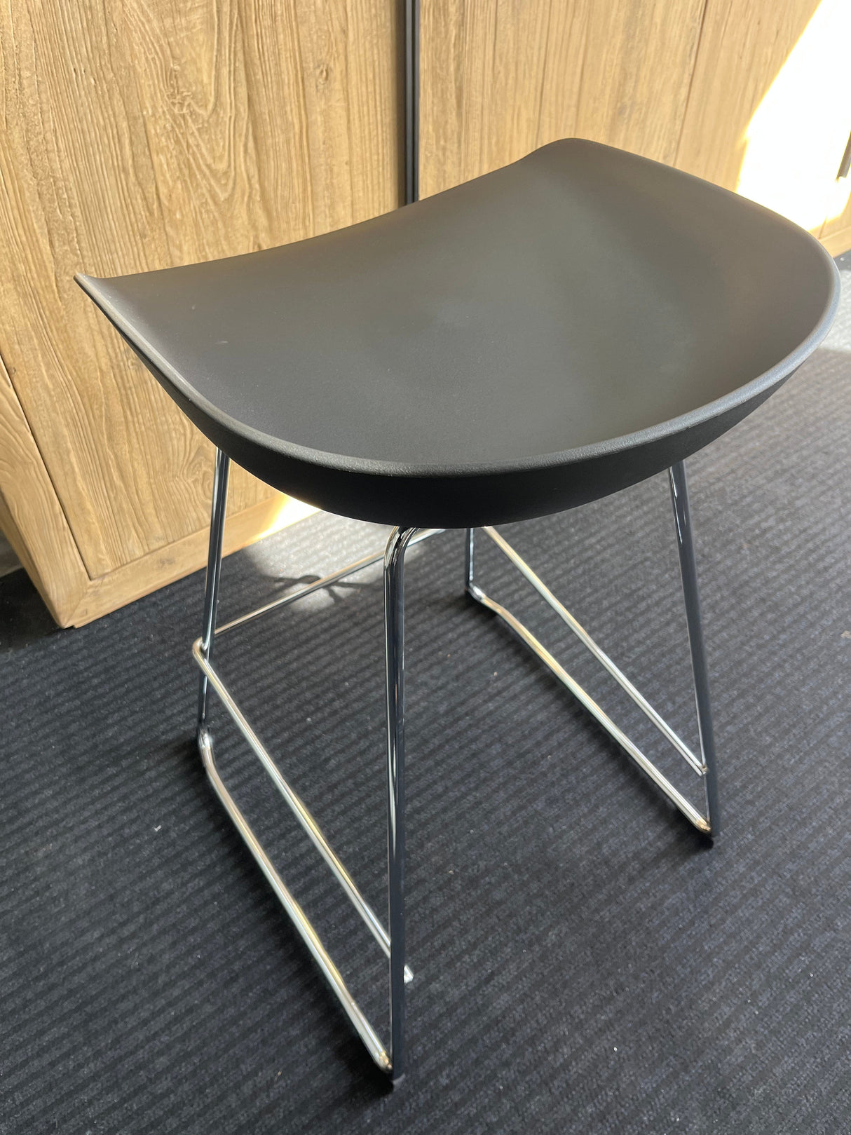 Seating Contemporary Black Bar Stool