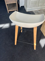 Seating Nordic Style White Bar Stool