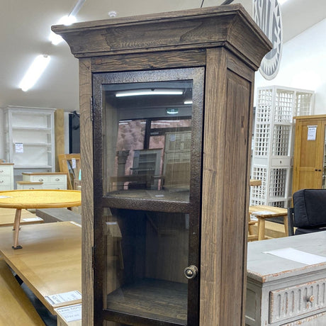 Villa Cabinet with Glass Door