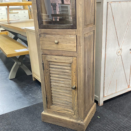 Villa Cabinet with Glass Door