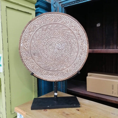 Home Decor Wooden Hand-Carved Disc